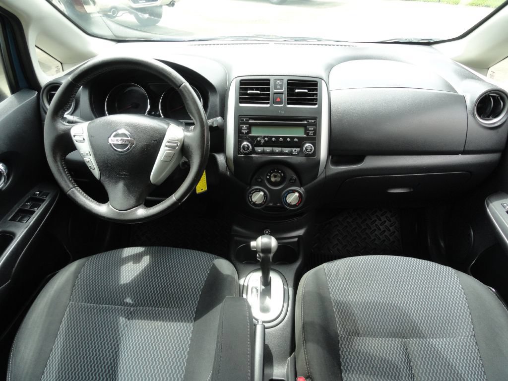 Used 2014 Nissan Versa Note SV w/ Interior Illumination Package FWD image 9