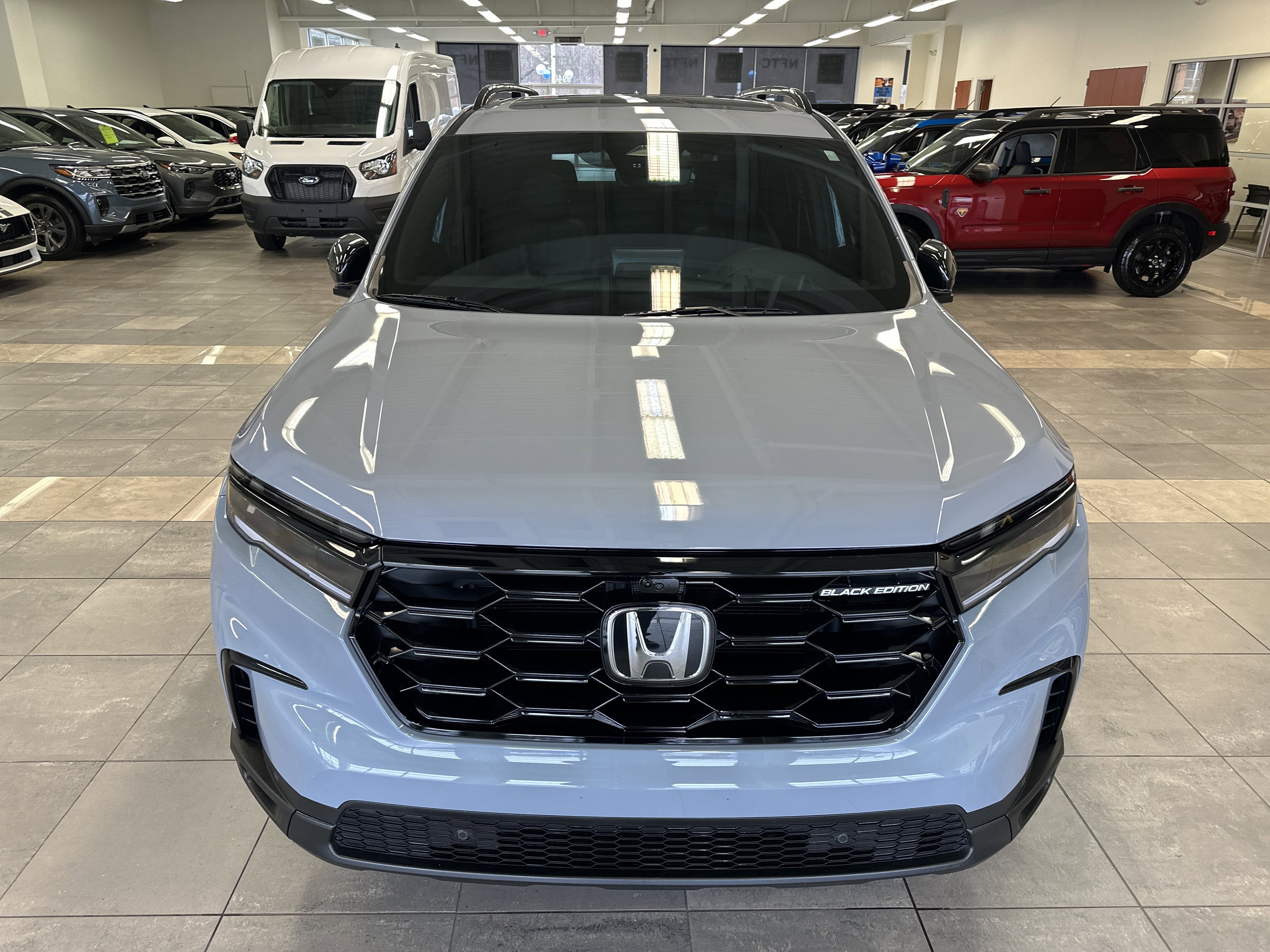 Used 2025 Honda Pilot Black Edition image 21