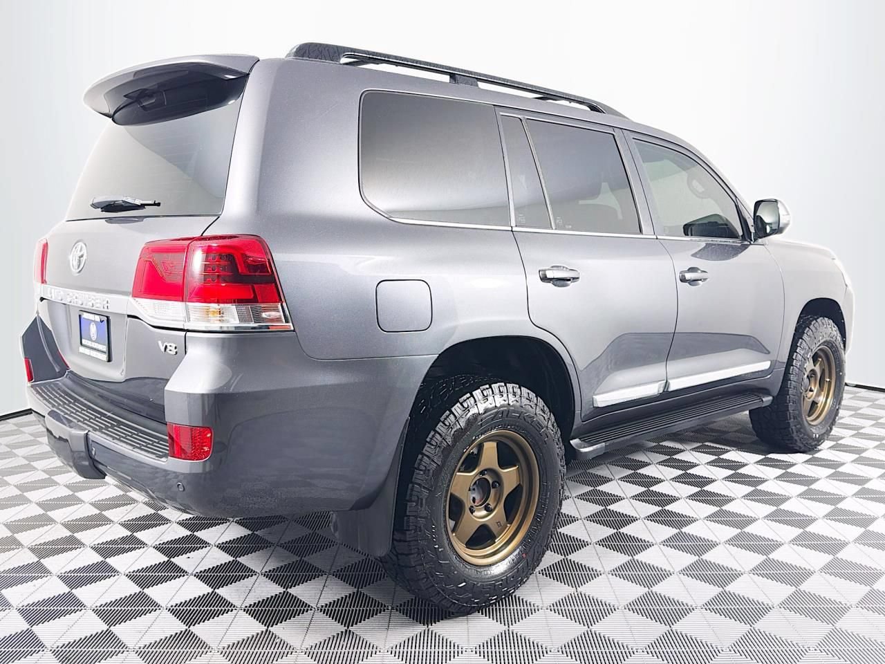 Used 2016 Toyota Land Cruiser AWD/4WD image 29