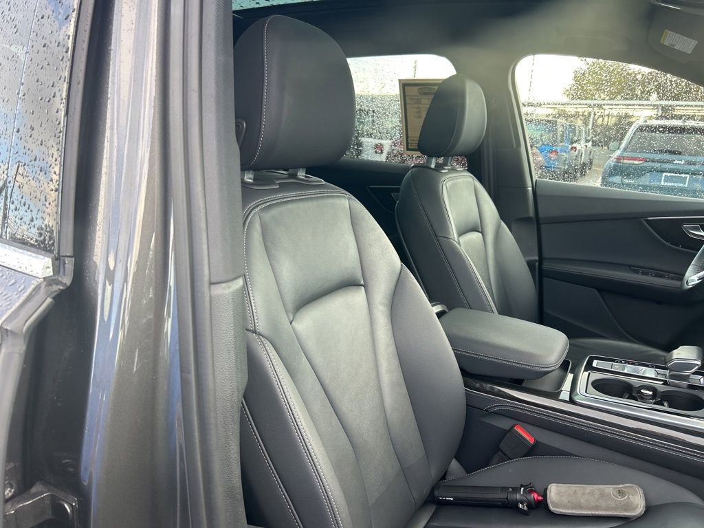 Used 2025 Audi Q7 3.0T Premium Plus image 23