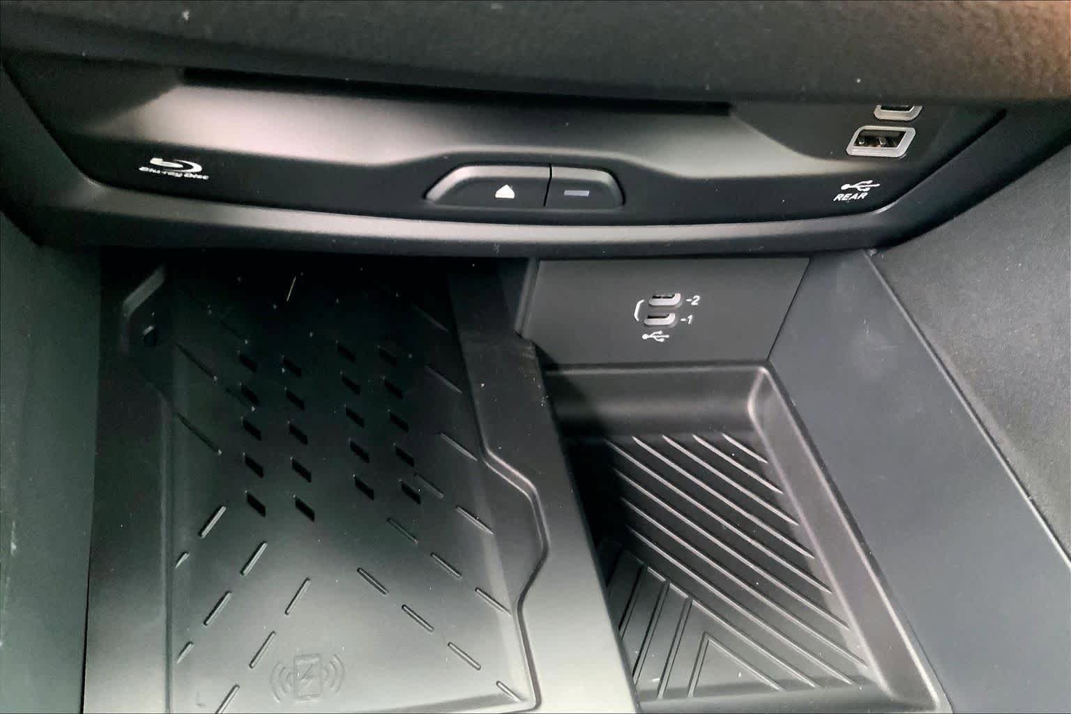 New 2026 Chrysler Pacifica Pinnacle FWD image 15