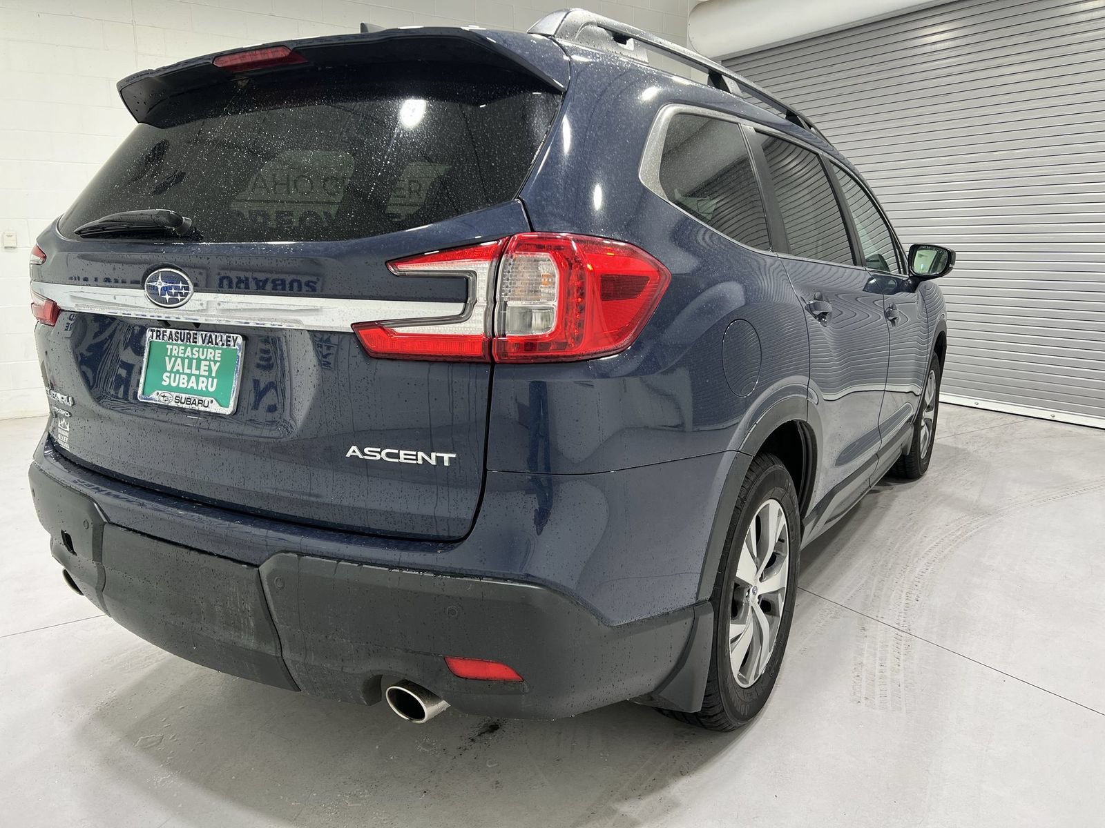 Used 2024 Subaru Ascent Premium w/ Convenience Package AWD/4WD image 8