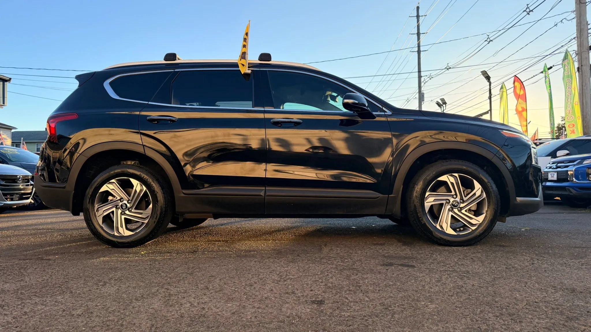 Used 2023 Hyundai Santa Fe SEL FWD image 11