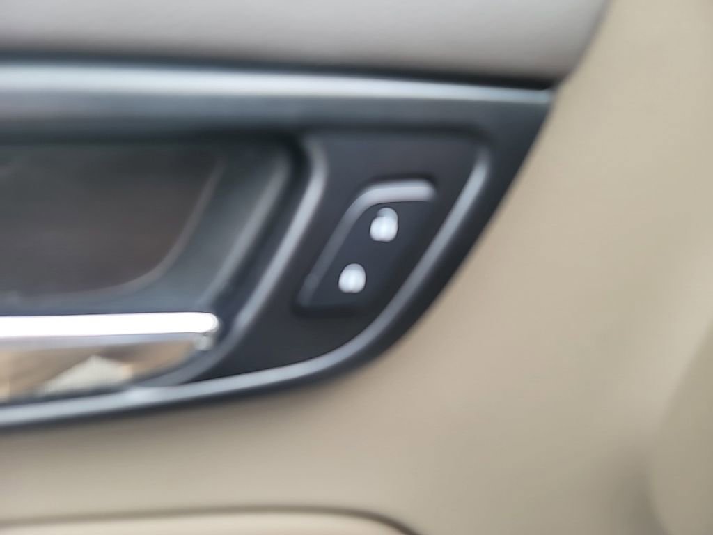 Used 2019 GMC Yukon SLT RWD image 13