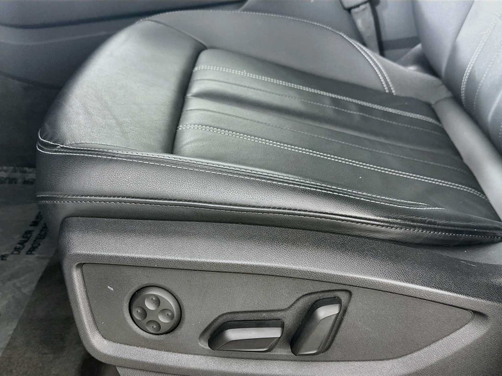 Certified 2023 Audi Q5 Premium AWD/4WD image 17
