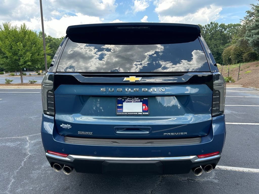 Used 2025 Chevrolet Suburban Premier w/ Sun And Tow Package RWD image 23