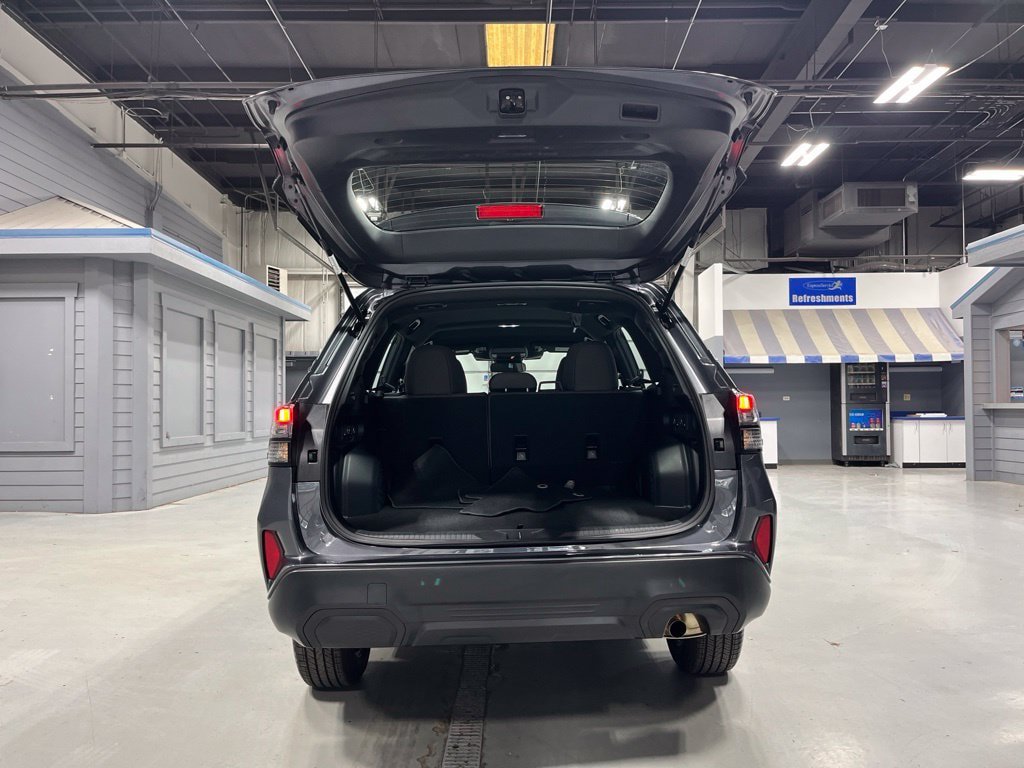 Used 2026 Subaru Forester AWD/4WD image 10
