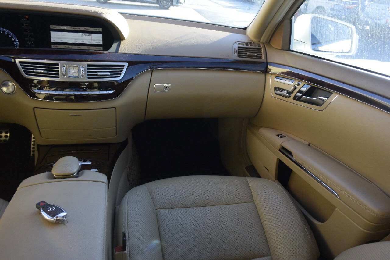 Used 2013 Mercedes-Benz S 550 image 36