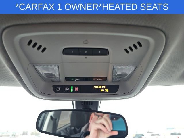 Used 2021 Chevrolet Traverse LT image 47