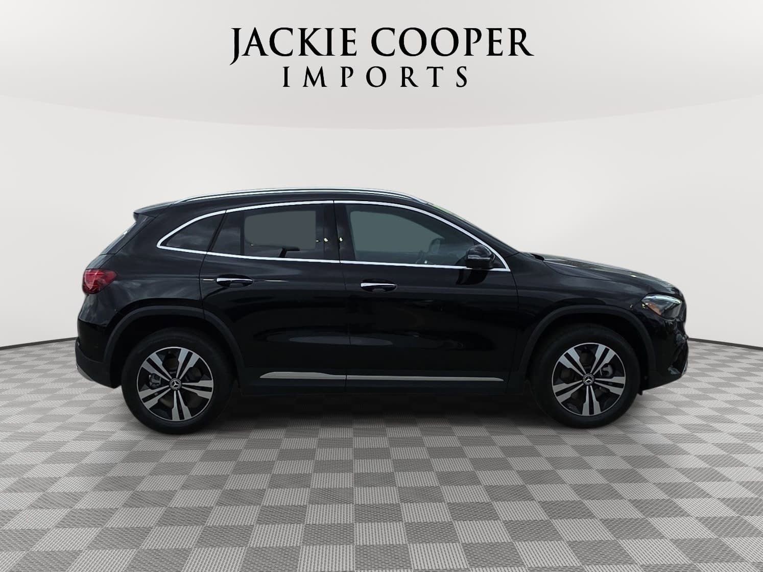 Certified 2025 Mercedes-Benz GLA 250 4MATIC image 4