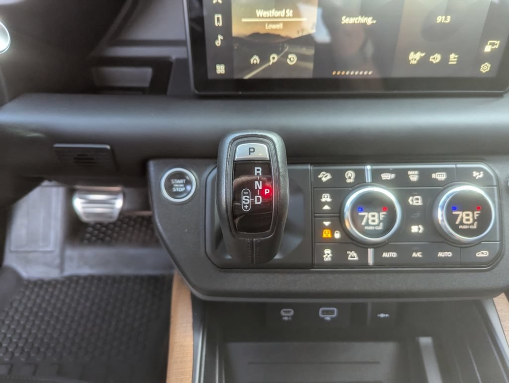 Used 2020 Land Rover Defender 110 X AWD/4WD image 25