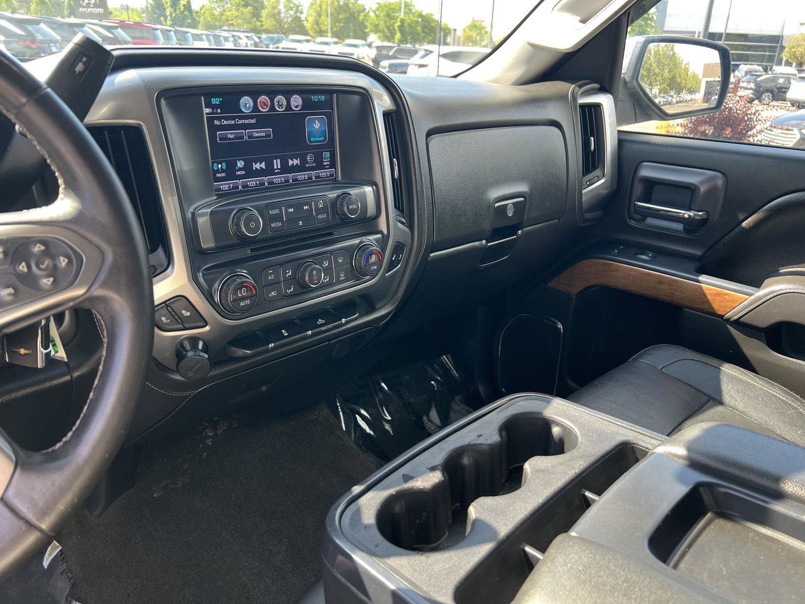 Used 2017 Chevrolet Silverado 1500 LTZ AWD/4WD image 35