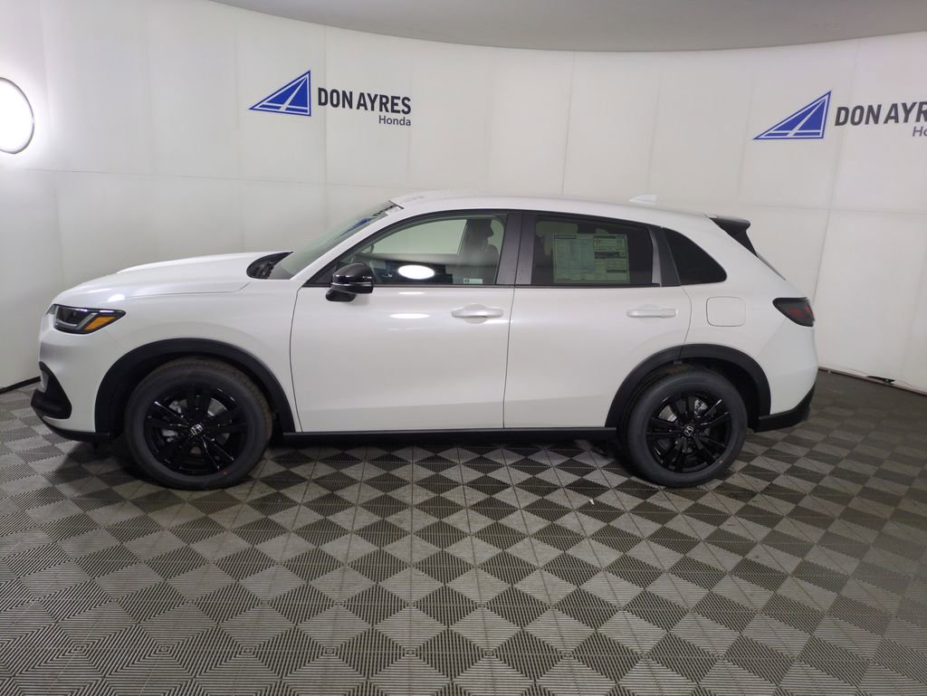 New 2026 Honda HR-V Sport image 2