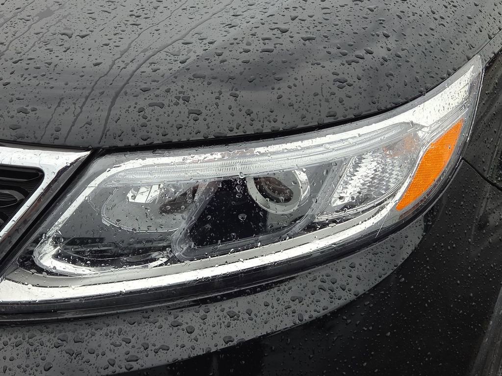 Used 2015 Kia Sorento LX AWD/4WD image 21