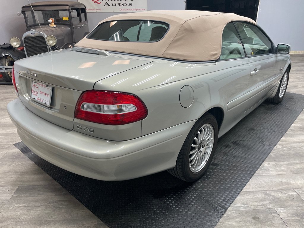 Used 2004 Volvo C70 HT image 11