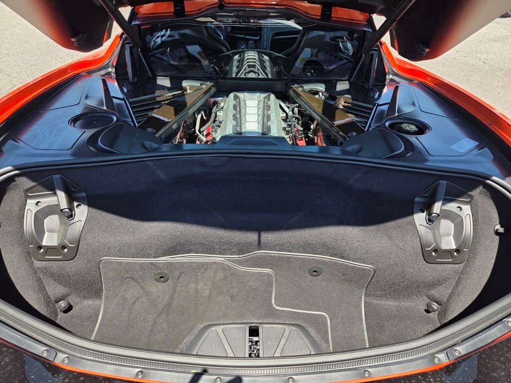 Used 2021 Chevrolet Corvette Stingray Preferred Cpe w/ Z51 Performance Package RWD image 11