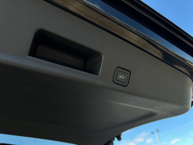 New 2026 Chevrolet Traverse LT image 8