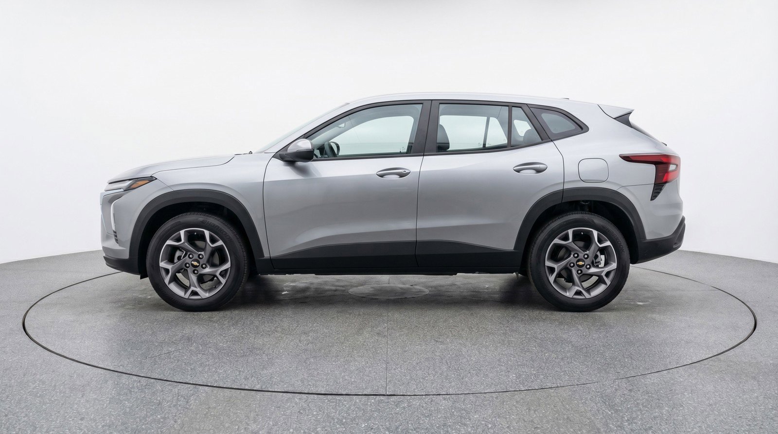 Used 2025 Chevrolet Trax LT image 5