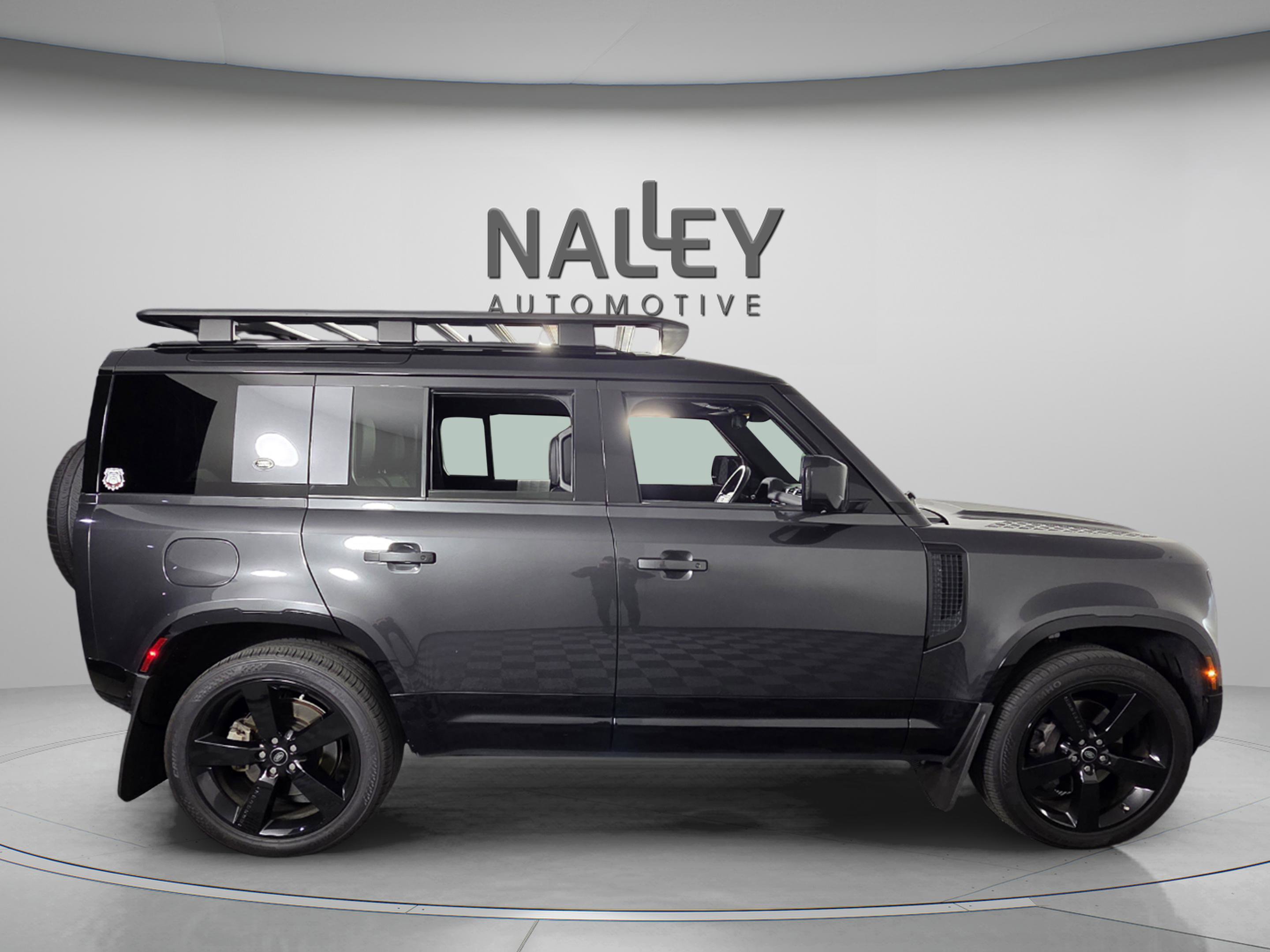 Used 2022 Land Rover Defender 110 X-Dynamic SE image 6