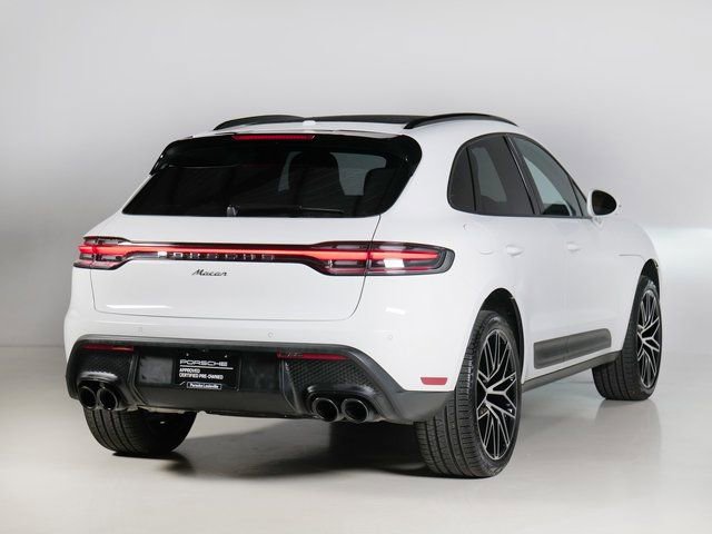 Certified 2026 Porsche Macan AWD/4WD image 9