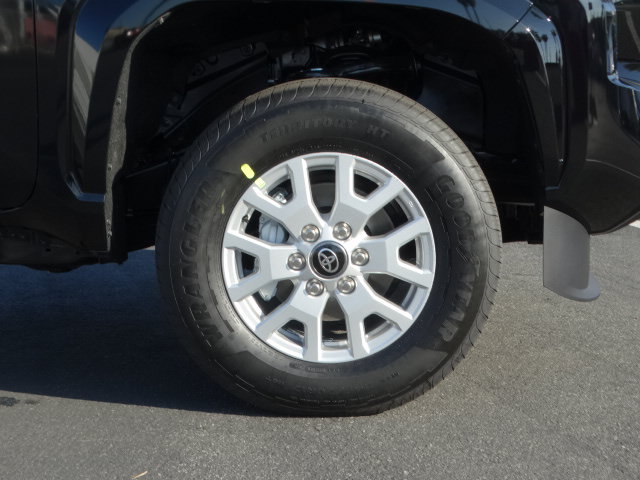 New 2026 Toyota Tacoma SR5 RWD image 4