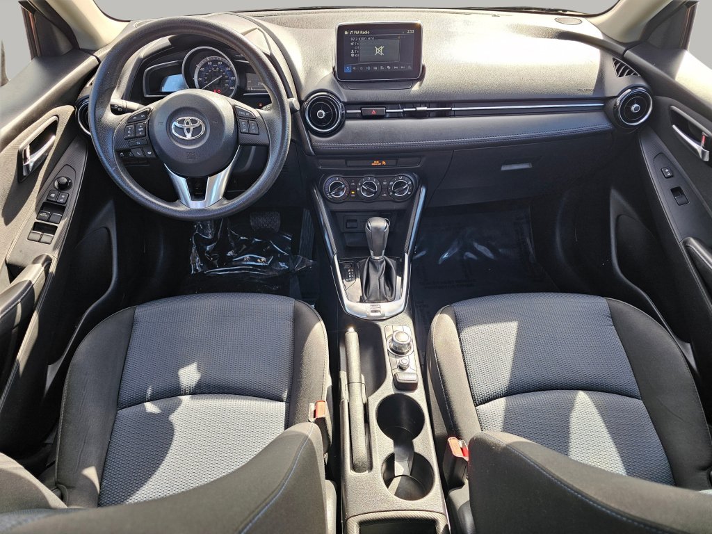 Used 2017 Toyota Yaris iA FWD image 2
