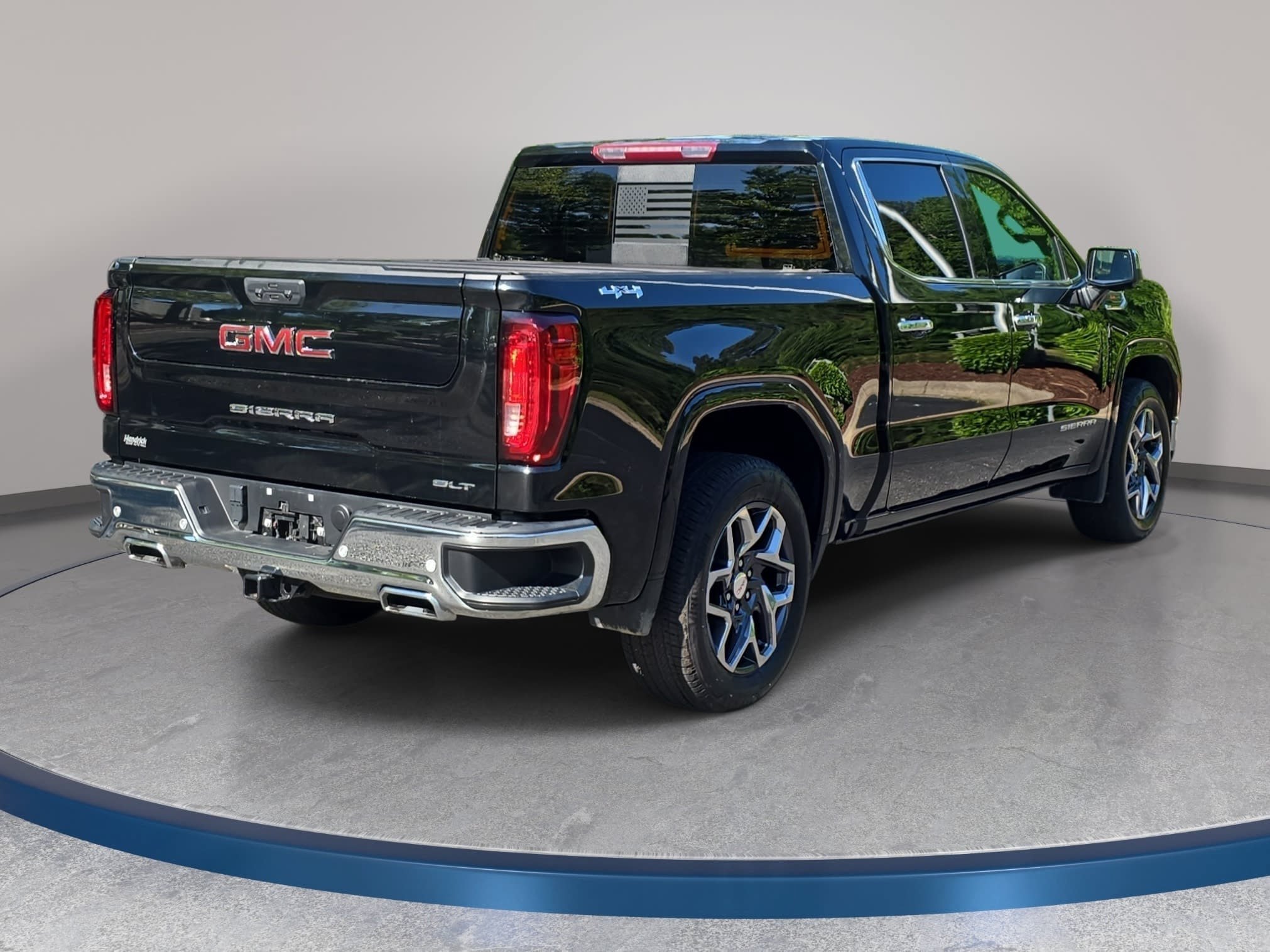 Used 2024 GMC Sierra 1500 SLT w/ SLT Premium Plus Package AWD/4WD image 5