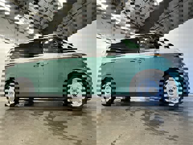 New 2025 Volkswagen ID. Buzz 1st Edition image 3