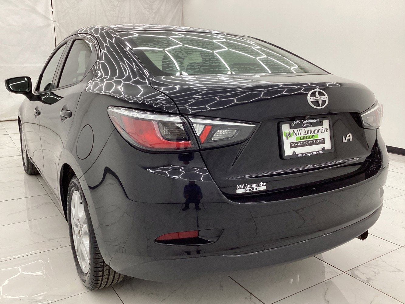 Used 2016 Scion iA image 9