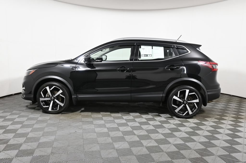 Used 2022 Nissan Rogue Sport SL w/ Premium Package AWD/4WD image 2