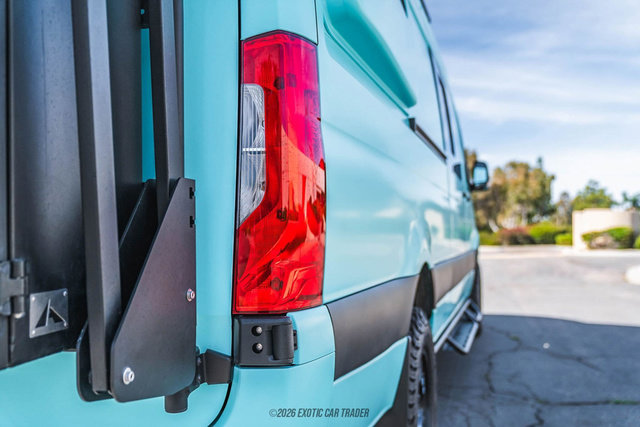 Used 2024 Mercedes-Benz Sprinter 2500 image 65