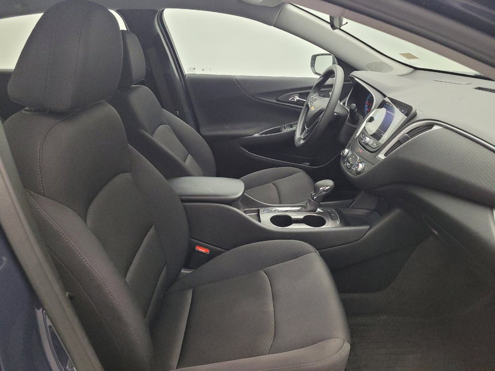 Used 2025 Chevrolet Malibu LS FWD image 21