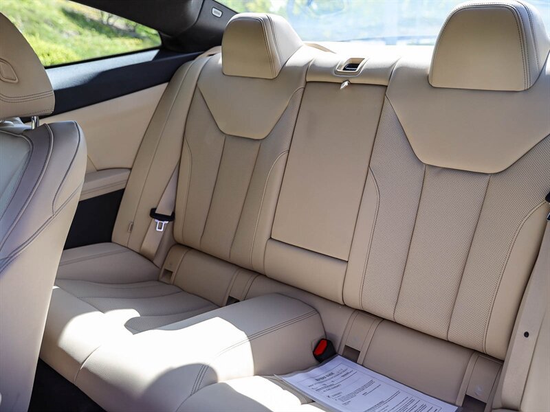 Used 2022 BMW 430i Coupe w/ Convenience Package RWD image 21