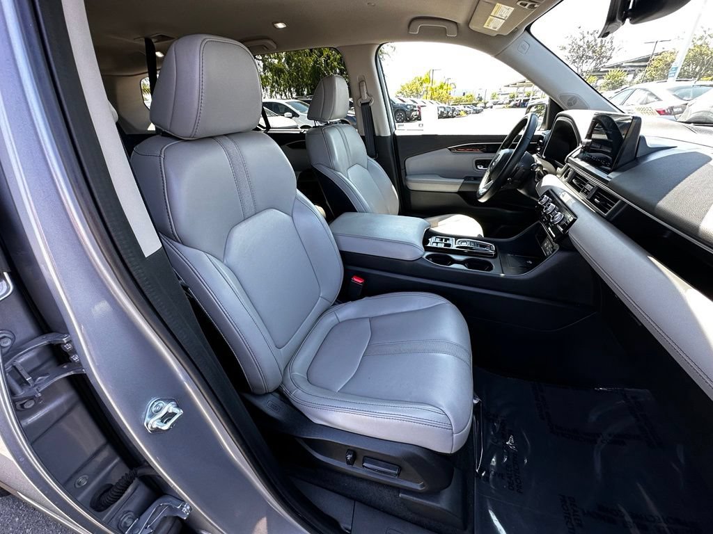 Used 2023 Honda Pilot EX-L image 13