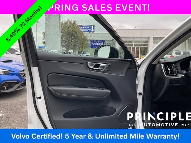 Certified 2025 Volvo XC60 B5 Core image 14