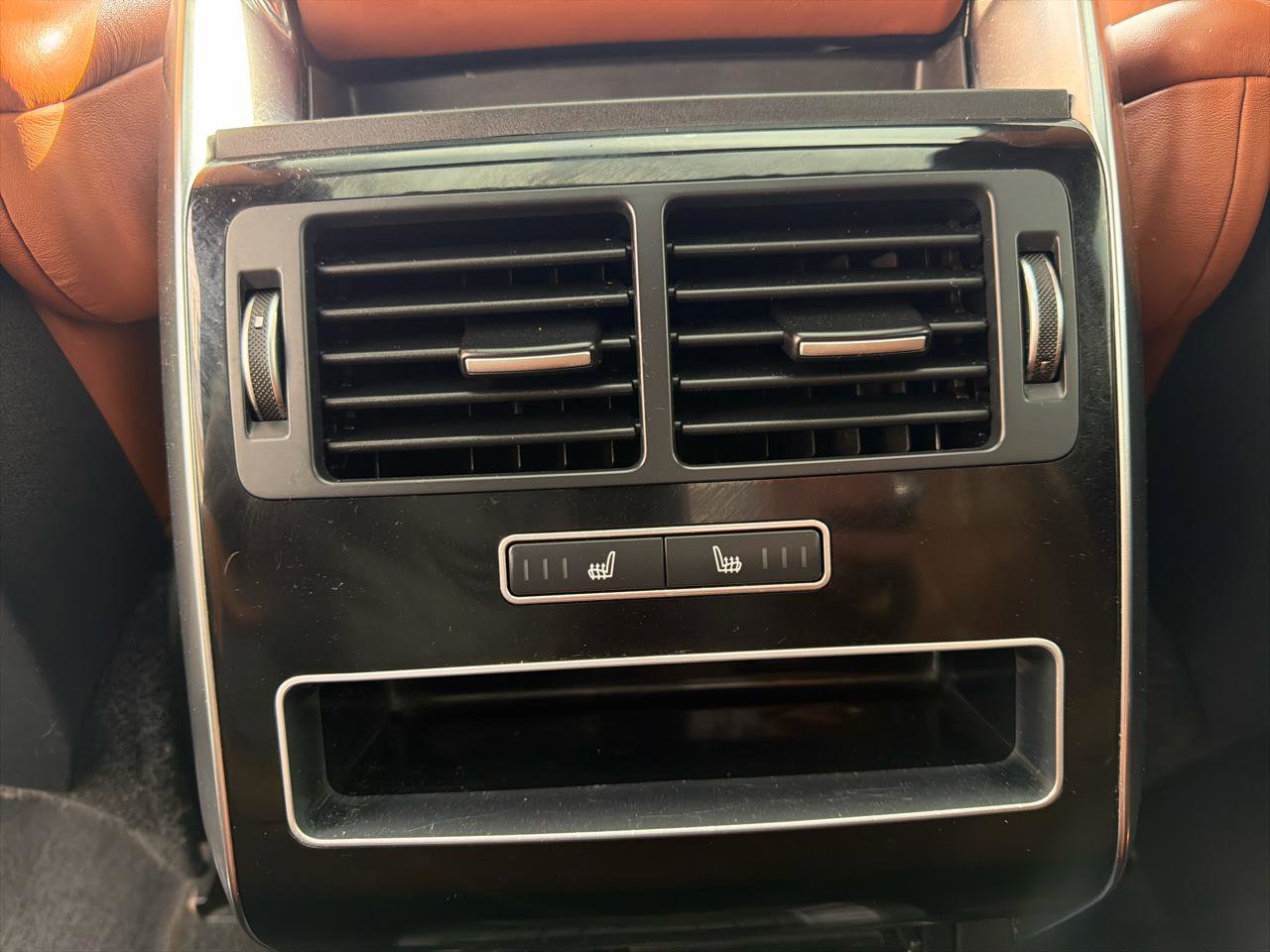 Used 2016 Land Rover Range Rover Sport Supercharged image 28