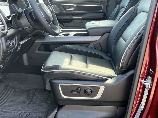 Used 2025 RAM 1500 Laramie AWD/4WD image 13
