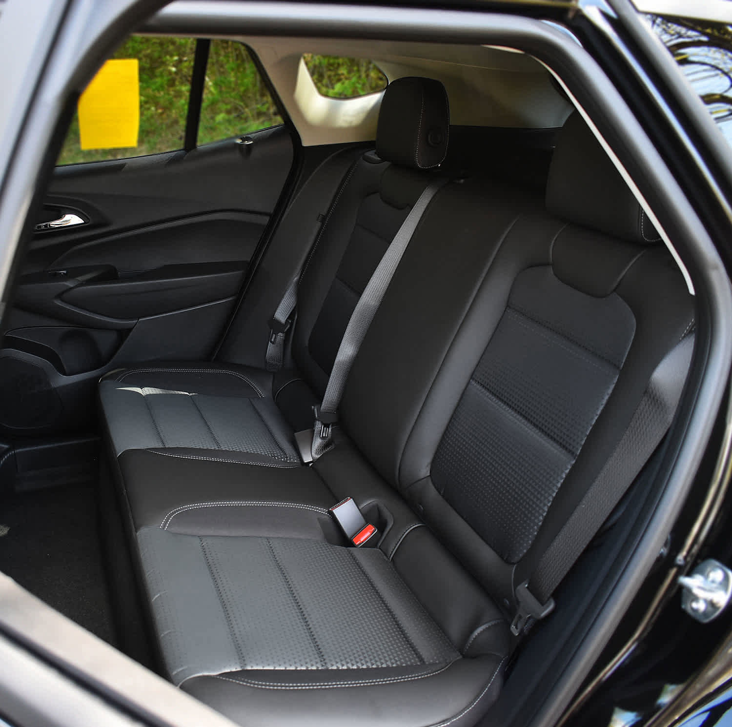 New 2026 Chevrolet Trax LT w/ Sunroof Package FWD image 12