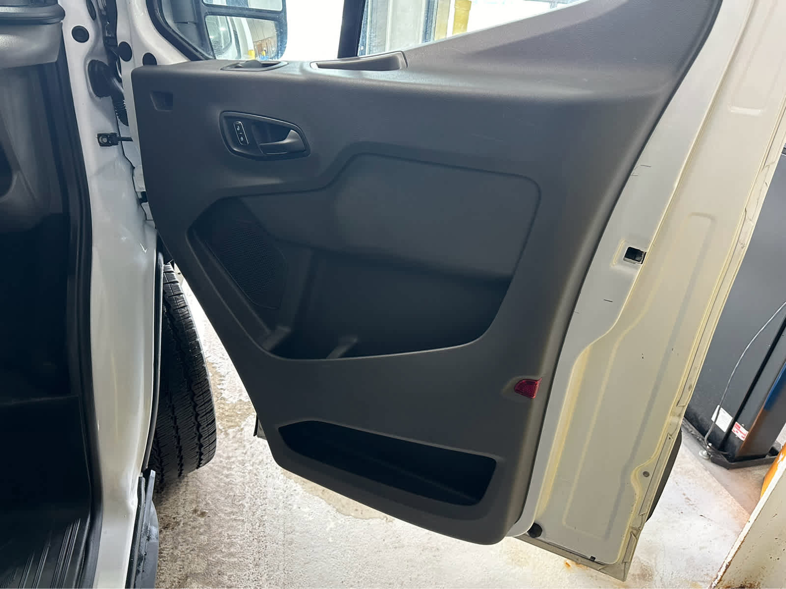 Used 2026 Ford Transit 350 XLT image 31