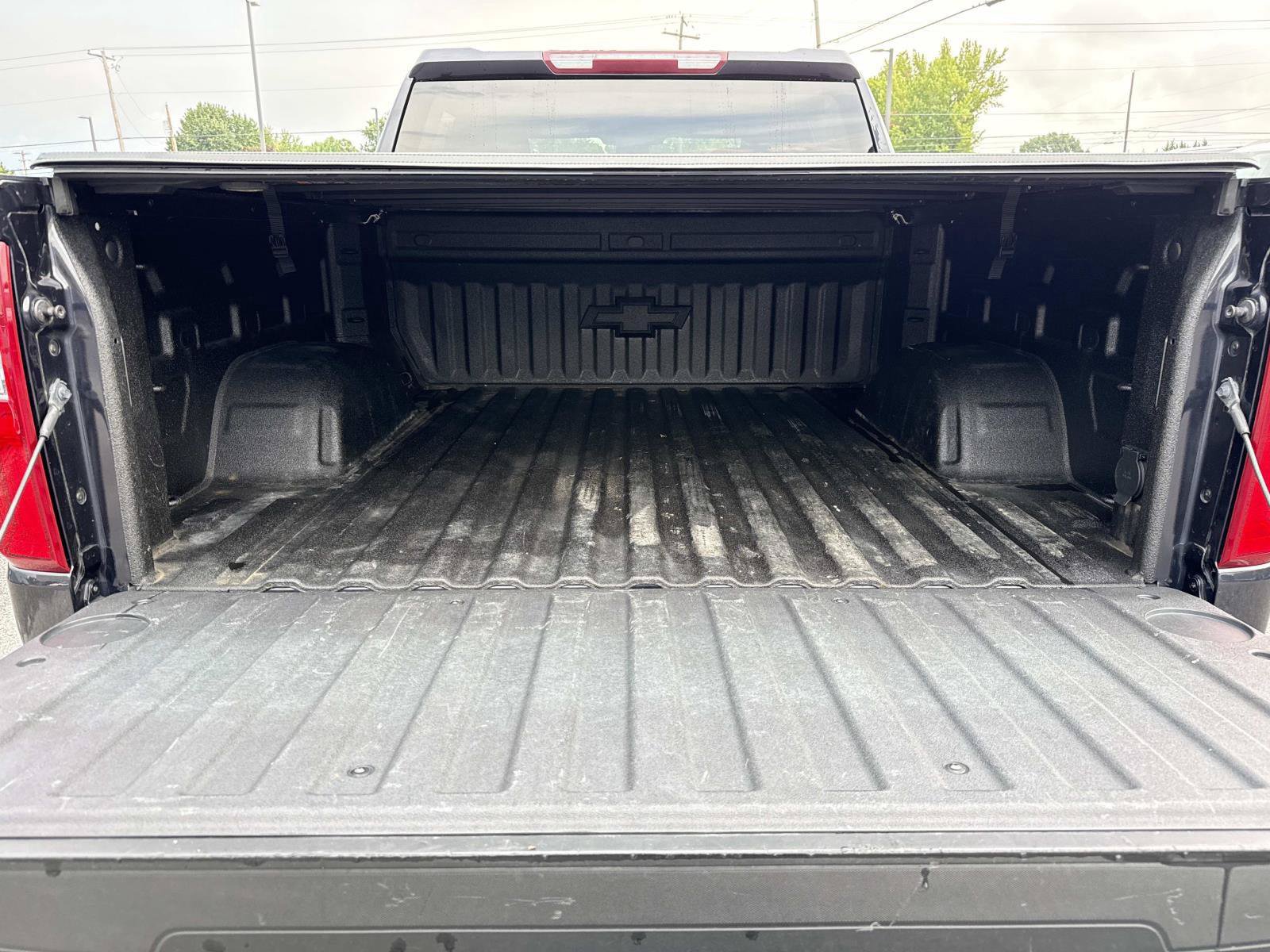 Used 2022 Chevrolet Silverado 1500 RST AWD/4WD image 21