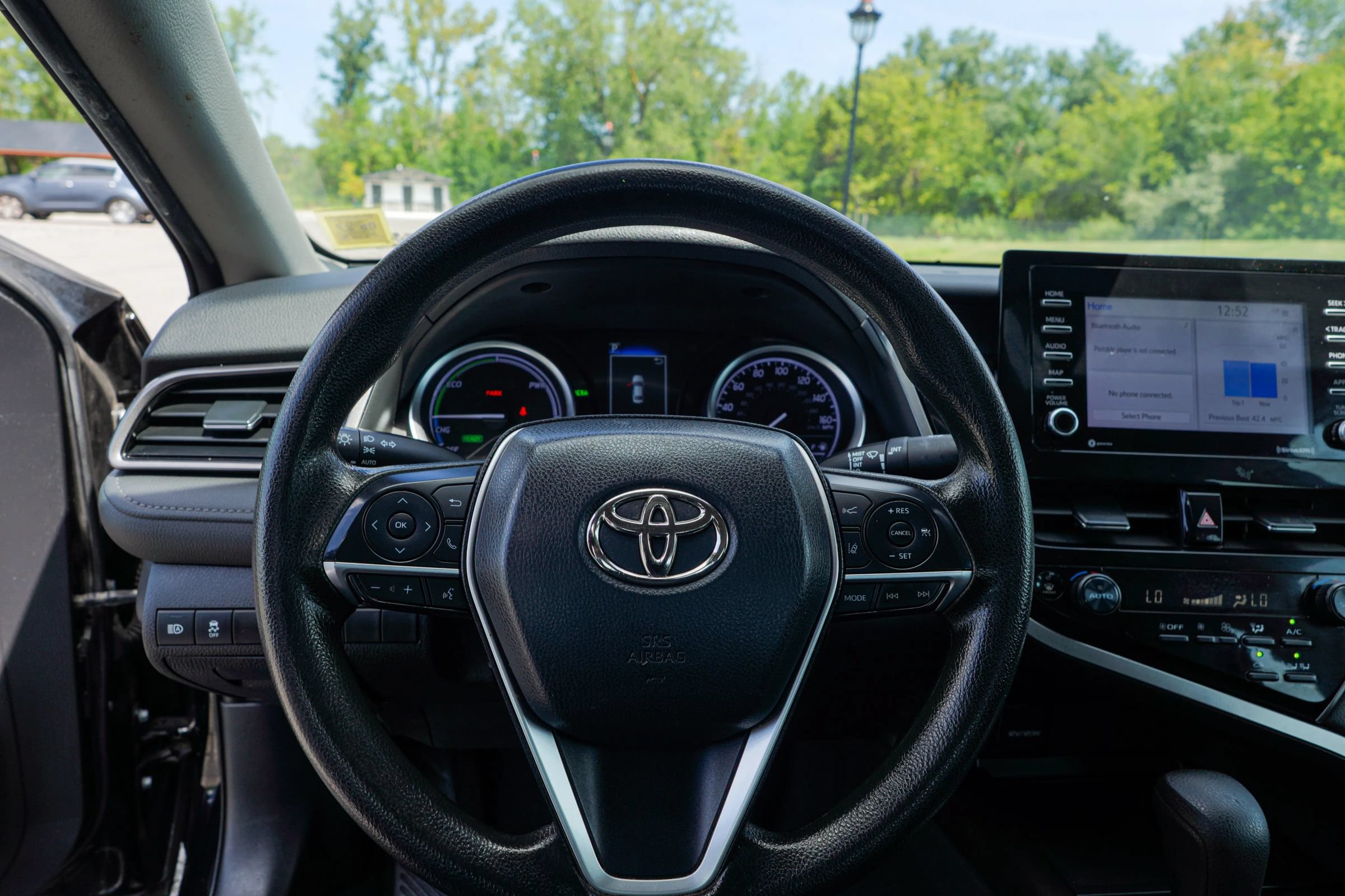 Used 2022 Toyota Camry LE FWD image 11