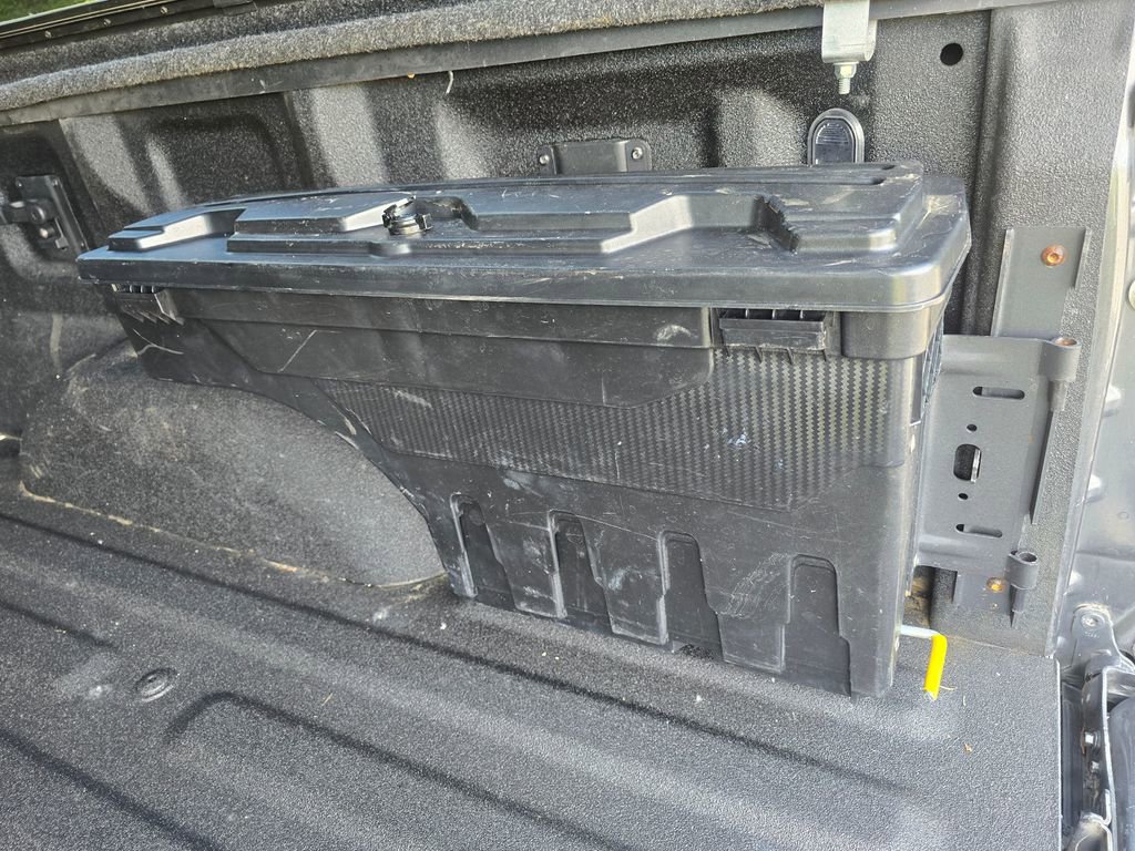 Used 2015 Ford F150 XLT w/ Equipment Group 301A Mid AWD/4WD image 21