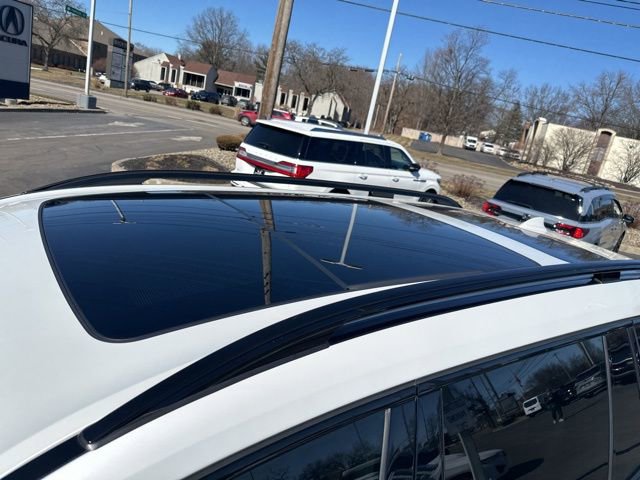 Used 2022 BMW X7 M50i w/ Dynamic Handling Package image 7