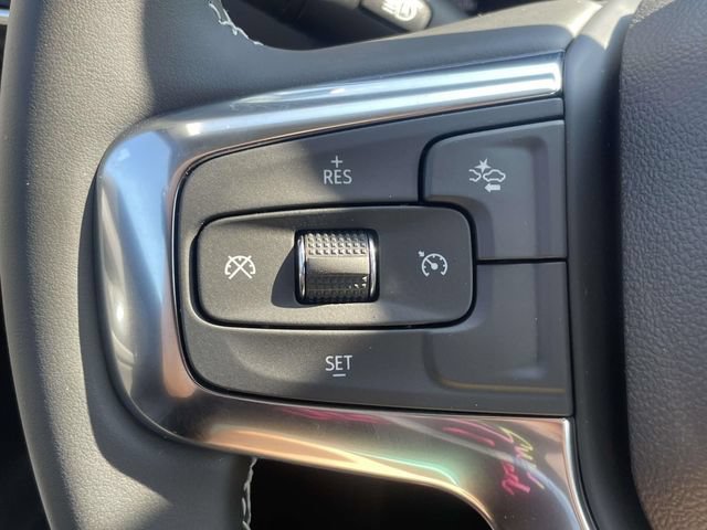New 2026 Chevrolet Blazer LT w/ LPO, Black Grille Bar Package FWD image 19