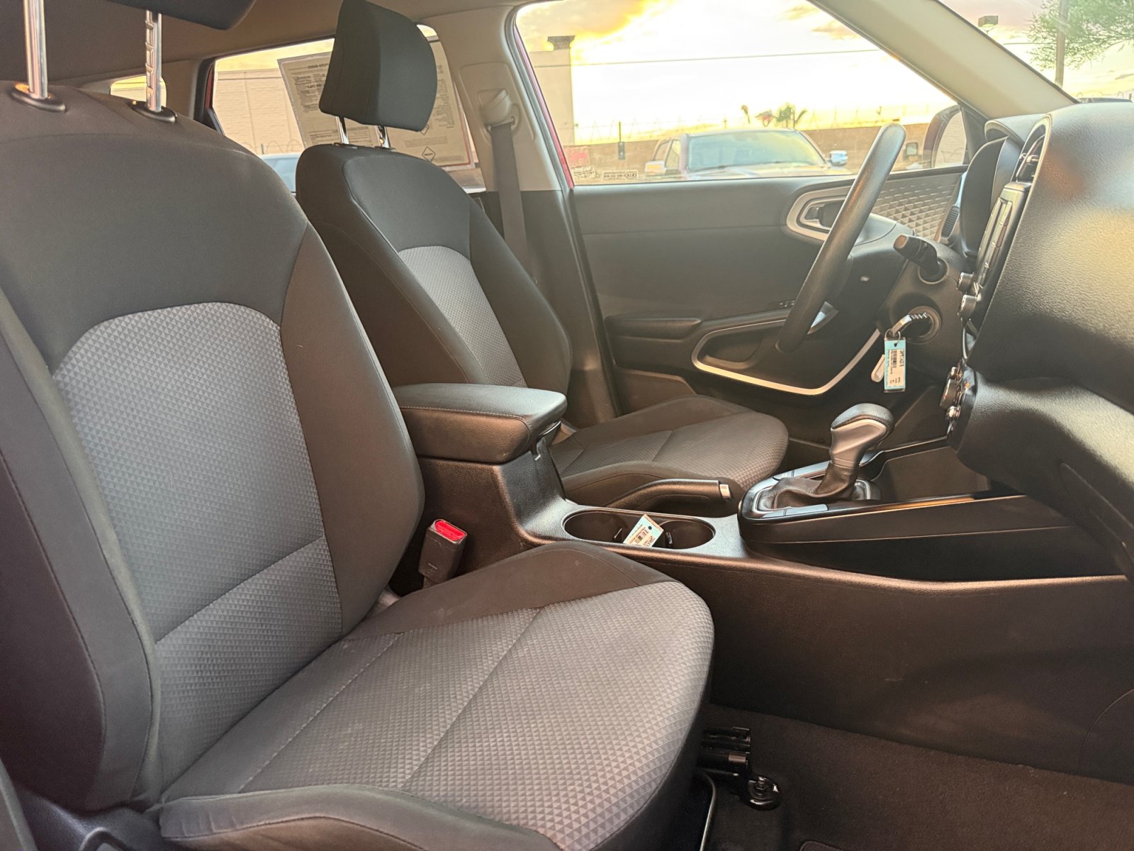 Used 2021 Kia Soul LX FWD image 27