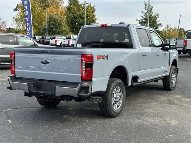 New 2026 Ford F350 Lariat w/ FX4 Off-Road Package image 4