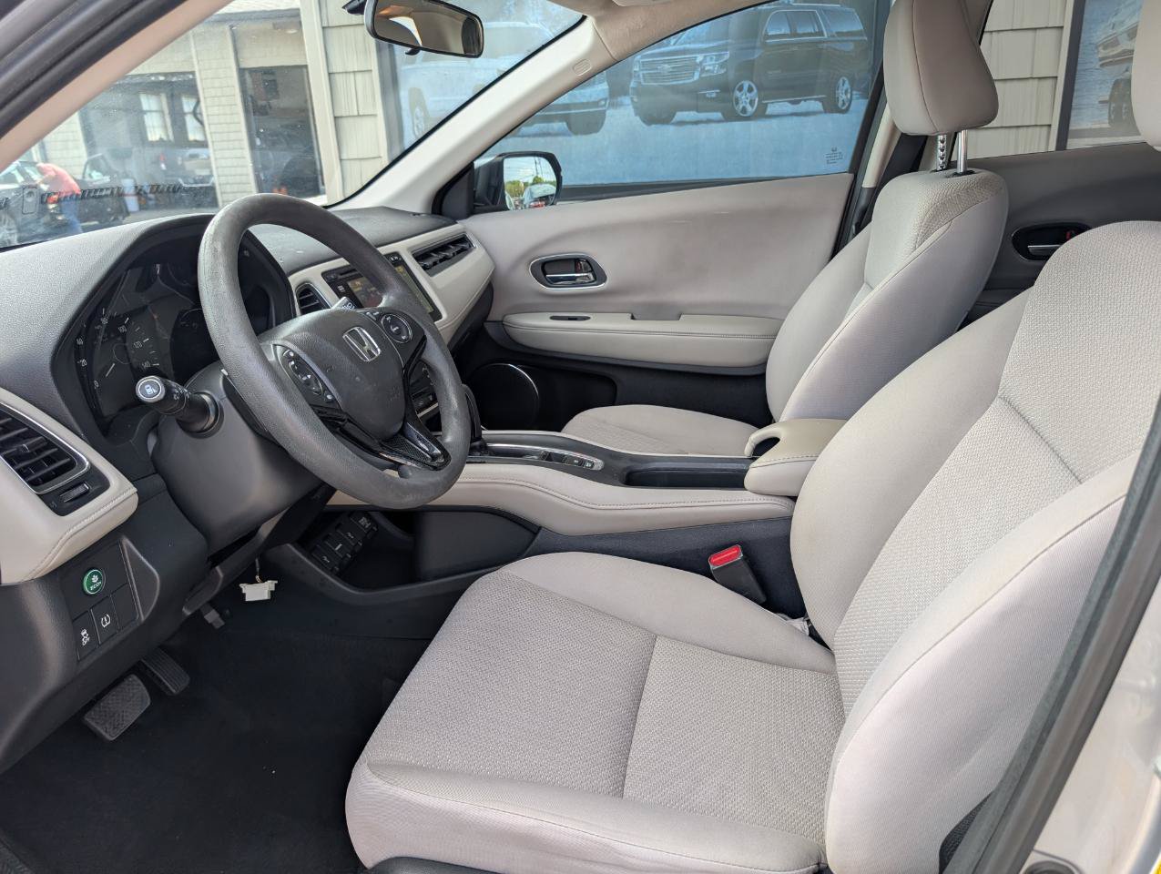 Used 2017 Honda HR-V EX image 13