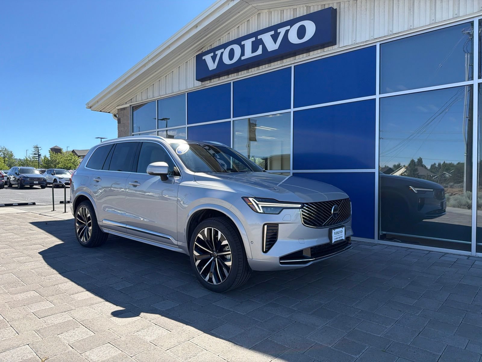 Used 2025 Volvo XC90 B6 Plus AWD/4WD image 1