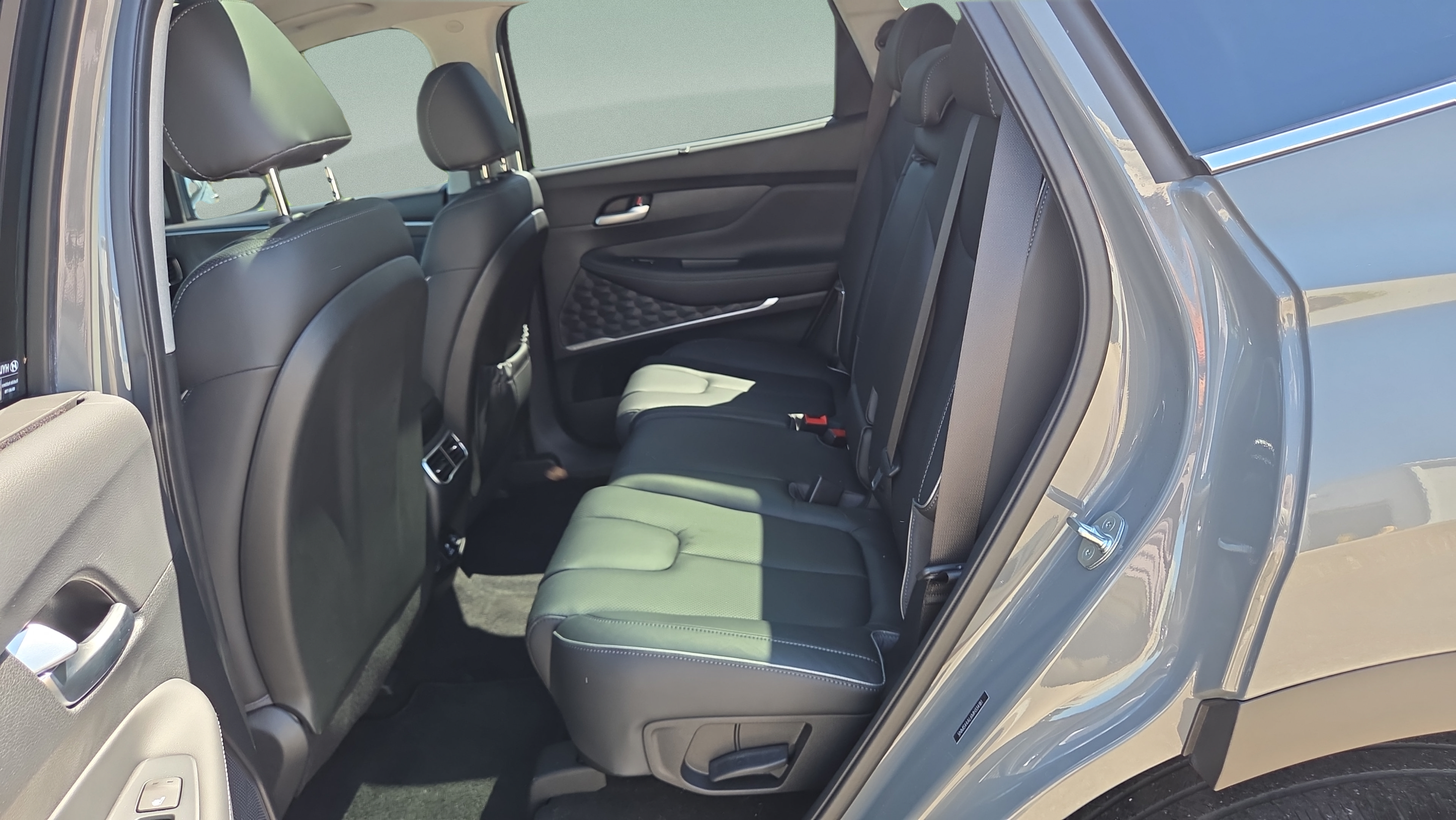 Used 2021 Hyundai Santa Fe Limited FWD image 11