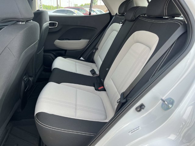 New 2026 Hyundai Venue SEL FWD image 18